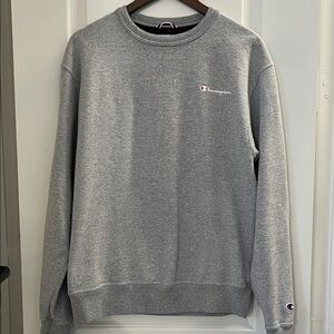 Champion Men's Crewneck in Heather Gray